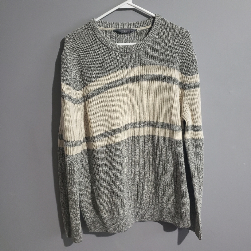 Denver Hayes knit sweater size L